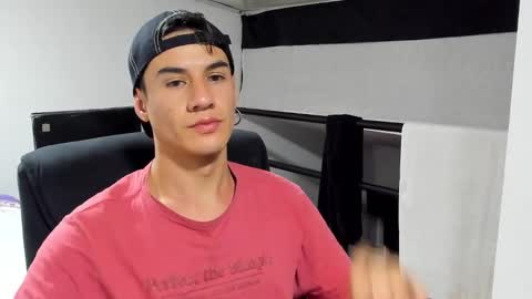 Snapshot of dominic_radccliffe chatting on January 7, 4:48 am Your real love online show from January 7, 4:48 am