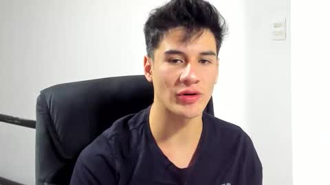 Snapshot of dominic_radccliffe chatting on February 1, 4:33 am Your real love online show from February 1, 4:33 am