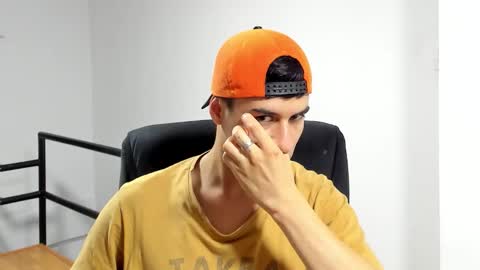 Snapshot of dominic_radccliffe chatting on February 2, 3:38 am Your real love online show from February 2, 3:38 am