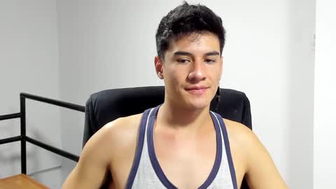 Snapshot of dominic_radccliffe chatting on February 3, 3:26 am Your real love online show from February 3, 3:26 am