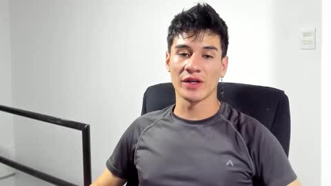 Snapshot of dominic_radccliffe chatting on February 4, 4:51 am Your real love online show from February 4, 4:51 am