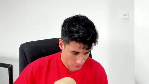 Snapshot of dominic_radccliffe chatting on February 22, 6:39 pm Your real love online show from February 22, 6:39 pm