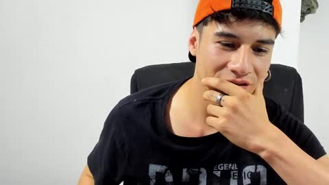 Snapshot of dominic_radccliffe chatting on March 16, 5:44 am Your real love online show from March 16, 5:44 am