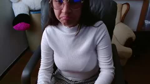   online show from June 26, 6:56 pm