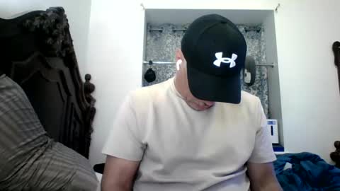 luis online show from June 27, 6:35 pm