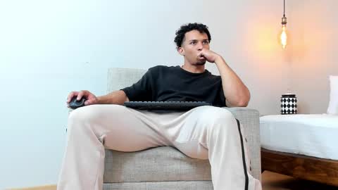 Dominick Star online show from January 29, 9:33 am