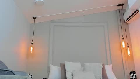 Dominick Star online show from February 11, 7:33 am