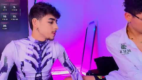 Snapshot of dominikeclipsex chatting on September 11, 9:53 am Dominik Eclipse  online show from September 11, 9:53 am