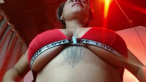 Snapshot of domink_gilr chatting on May 14, 8:15 pm D O M I N K online show from May 14, 8:15 pm