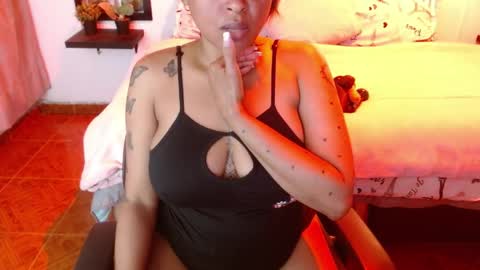 Snapshot of domink_gilr chatting on May 24, 8:47 pm D O M I N K online show from May 24, 8:47 pm