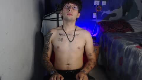 dominus_kane online show from November 29, 4:26 am