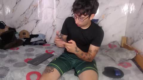 Snapshot of dominus_kane chatting on February 14, 5:53 pm dominus_kane online show from February 14, 5:53 pm