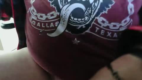 Snapshot of dominux1er chatting on December 17, 8:54 pm Dominique online show from December 17, 8:54 pm