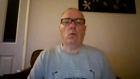 Snapshot of domjolly08 chatting on October 1, 9:54 pm David uk online show from October 1, 9:54 pm