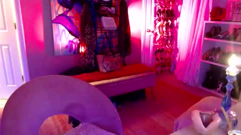 DommeTomorrow online show from December 23, 6:33 am