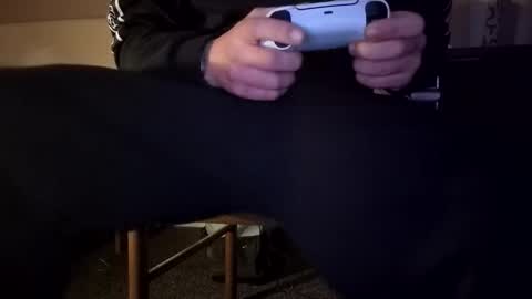 Snapshot of domse999 chatting on November 19, 1:27 am domse999 online show from November 19, 1:27 am