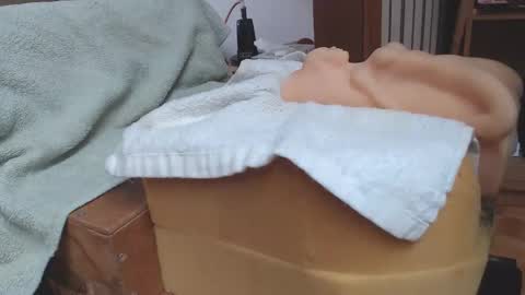 Snapshot of don_r55 chatting on October 31, 6:09 pm Don online show from October 31, 6:09 pm