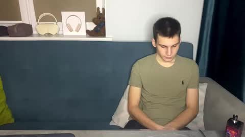 Stephanie and online show from February 20, 6:52 pm