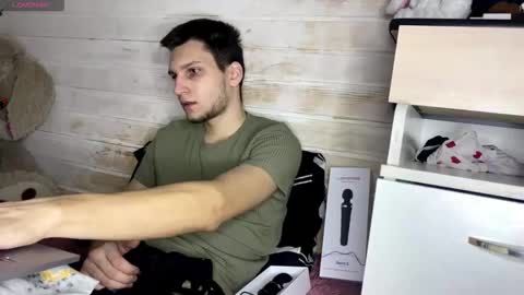 Stephanie and online show from March 17, 11:30 pm