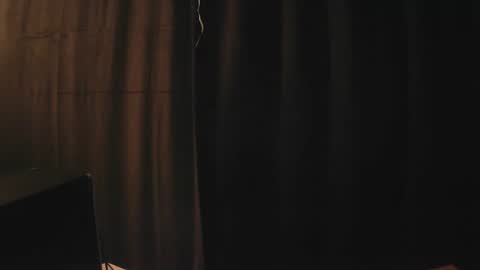 Papi online show from March 17, 6:22 pm