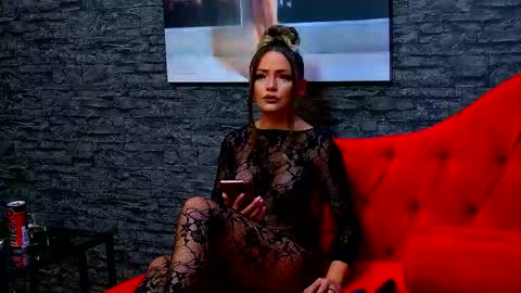 Donna online show from October 13, 6:08 pm