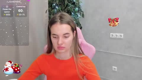 Snapshot of donnaaa_evans chatting on December 15, 3:24 am Donna On GMT2 Mon-Fri 3-9 AM online show from December 15, 3:24 am