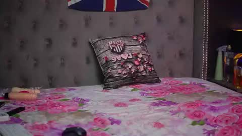 Snapshot of donnadubai chatting on July 18, 7:28 pm Donna online show from July 18, 7:28 pm