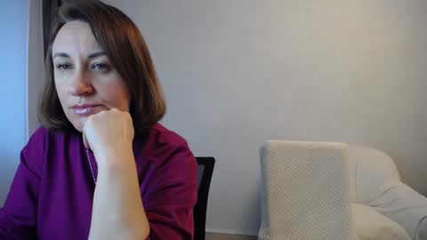 Snapshot of donnalimadonna chatting on November 19, 9:20 am Tatiana 43 curvy sexy body and Joanna redhead 39 years online show from November 19, 9:20 am