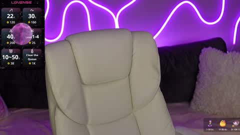 DONNA online show from November 2, 9:39 pm