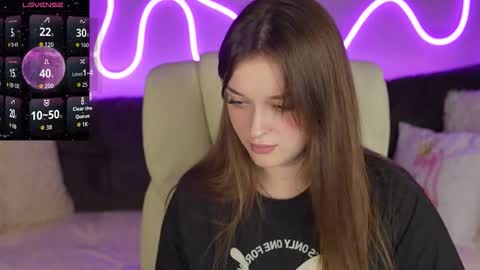 DONNA online show from November 3, 8:10 pm