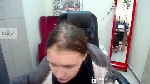 Snapshot of donnasia chatting on June 5, 7:58 am Sia online show from June 5, 7:58 am