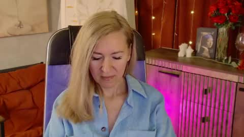 Donna online show from May 31, 7:26 pm