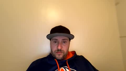 Snapshot of donny8172 chatting on November 24, 12:10 am donny8172 online show from November 24, 12:10 am