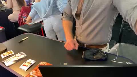 Snapshot of donnybasilisk chatting on February 7, 10:46 pm Donny online show from February 7, 10:46 pm