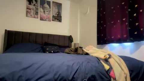 Snapshot of donnylove69 chatting on August 2, 11:08 am Panties and stockings tranny online show from August 2, 11:08 am