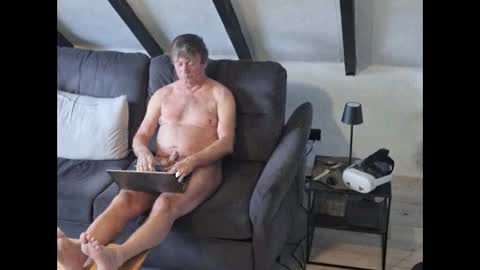 dontacho online show from February 11, 11:10 am