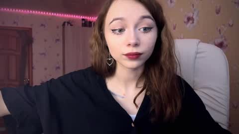 Snapshot of dontoke_ chatting on February 20, 12:36 pm Nicole online show from February 20, 12:36 pm