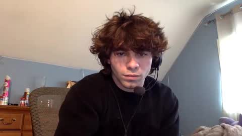 Snapshot of donutking42069 chatting on February 15, 8:38 pm donutking42069 online show from February 15, 8:38 pm