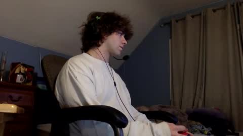 Snapshot of donutking42069 chatting on February 22, 3:07 am donutking42069 online show from February 22, 3:07 am