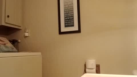 Snapshot of donwyan4 chatting on September 10, 7:52 am donwyan4 online show from September 10, 7:52 am