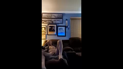 Snapshot of doobie1717 chatting on February 5, 3:33 am doobie1717 online show from February 5, 3:33 am