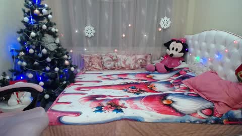 Snapshot of dorasuun chatting on December 12, 12:12 pm dorasuun online show from December 12, 12:12 pm