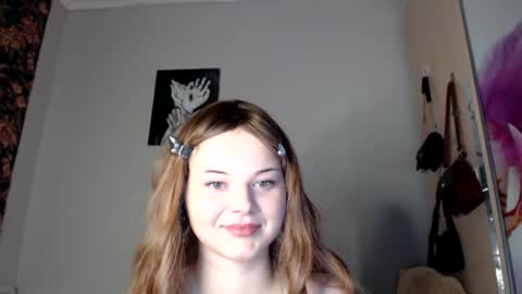 Snapshot of doratixx0 chatting on June 6, 11:31 pm dorati online show from June 6, 11:31 pm