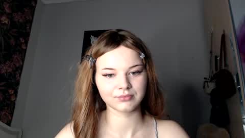 Snapshot of doratixx0 chatting on June 9, 2:56 am dorati online show from June 9, 2:56 am