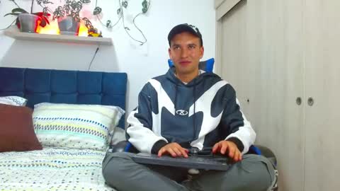 Snapshot of dorian_h chatting on April 26, 11:46 pm dorian_h online show from April 26, 11:46 pm