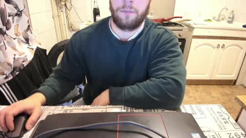 Snapshot of doriancretu95 chatting on December 31, 5:51 pm menu below online show from December 31, 5:51 pm