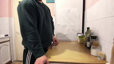 Snapshot of doriancretu95 chatting on February 28, 7:14 pm menu below online show from February 28, 7:14 pm