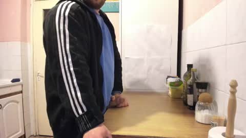 Snapshot of doriancretu95 chatting on March 1, 7:15 pm menu below online show from March 1, 7:15 pm