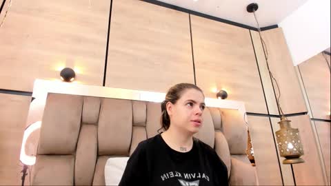  DOROTHY online show from February 23, 4:21 am