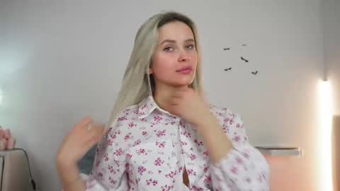 Amy online show from January 9, 10:00 pm